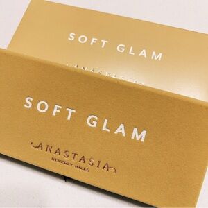 ABH Soft Glam Eyeshadow Palette